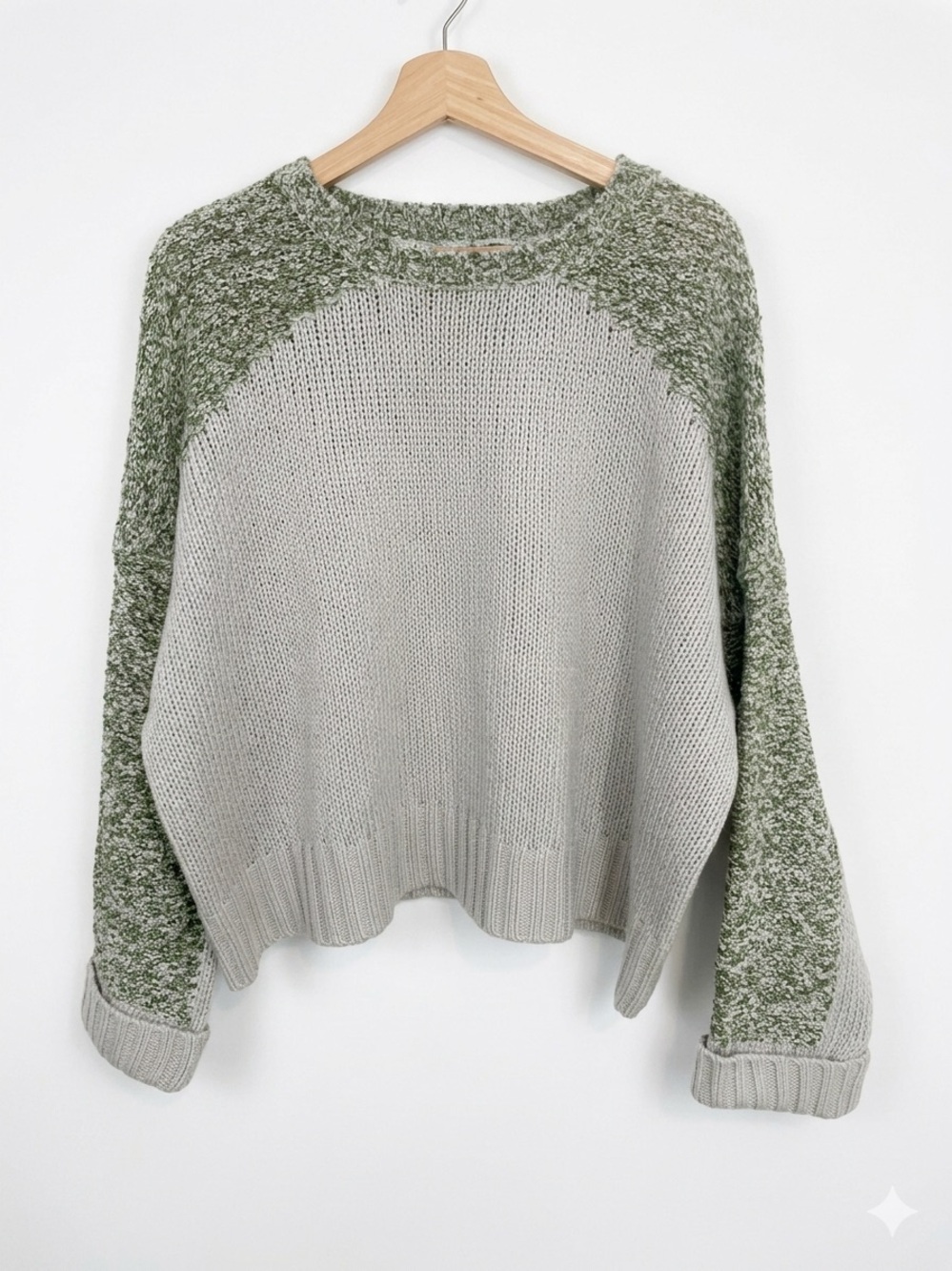 John + Jenn Boxy Crewneck Sweater in Light Gray & Sage Green XL